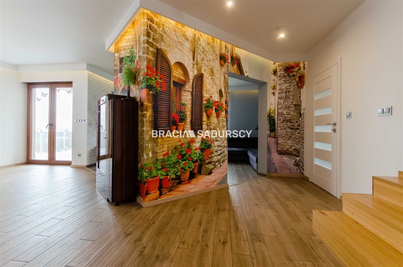 dom wolnostojący, 7 pokoi Myślenice Górne Przedmieście. Zdjęcie 36