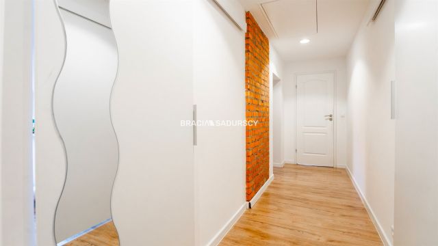 dom wolnostojący, 12 pokoi Skawina, ul. Korabnicka. Zdjęcie 24
