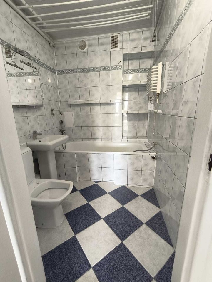 Mieszkanie 3-pokojowe Dzierżoniów, os. Błękitne. Zdjęcie 5