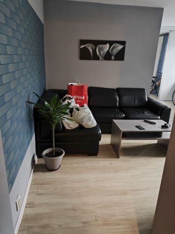 Mieszkanie 3-pokojowe Bielsko-Biała, ul. Wiśniowa. Zdjęcie 1