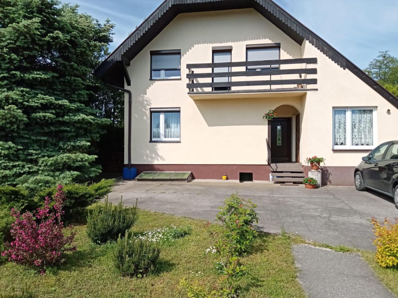 dom wolnostojący, 6 pokoi Opole Bierkowice, ul. Lajkonika. Zdjęcie 2