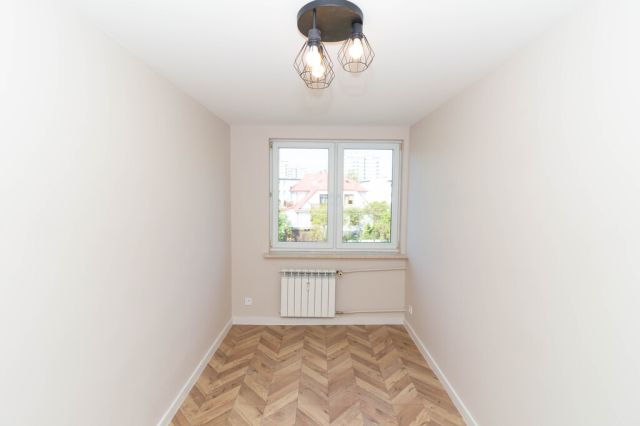 Mieszkanie 3-pokojowe Ostrowiec Świętokrzyski, ul. Iłżecka. Zdjęcie 9