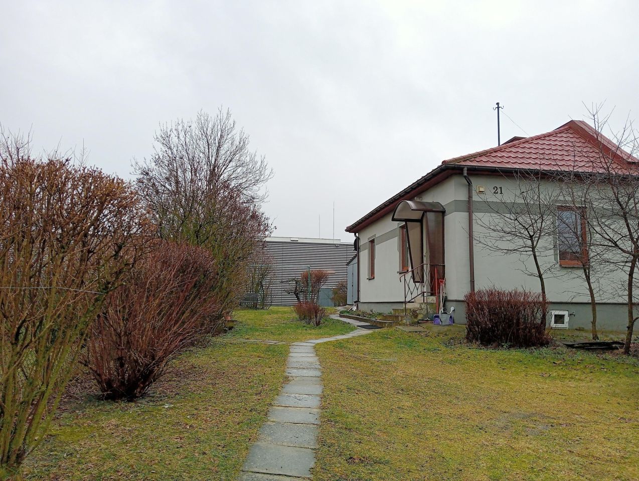 dom wolnostojący, 1 pokój Jędrzejów, ul. Okrzei