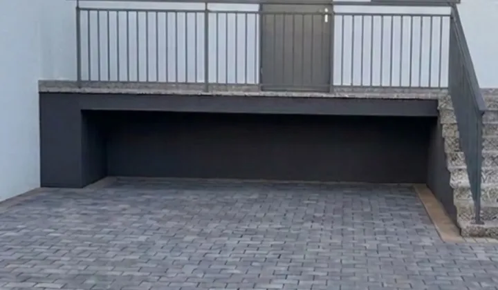 Lokal Warszawa Praga-Południe, ul. gen. Leopolda Okulickiego