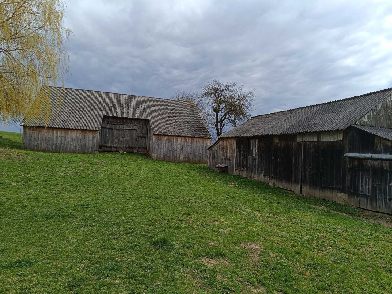 dom wolnostojący, 3 pokoje Rozłopy. Zdjęcie 2