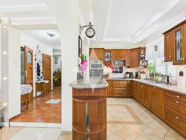 dom wolnostojący, 11 pokoi Rudzienice. Zdjęcie 9