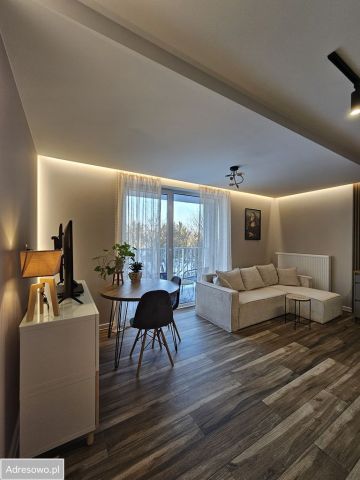 Mieszkanie 3-pokojowe Ostrów Mazowiecka, ul. Kolarska. Zdjęcie 1