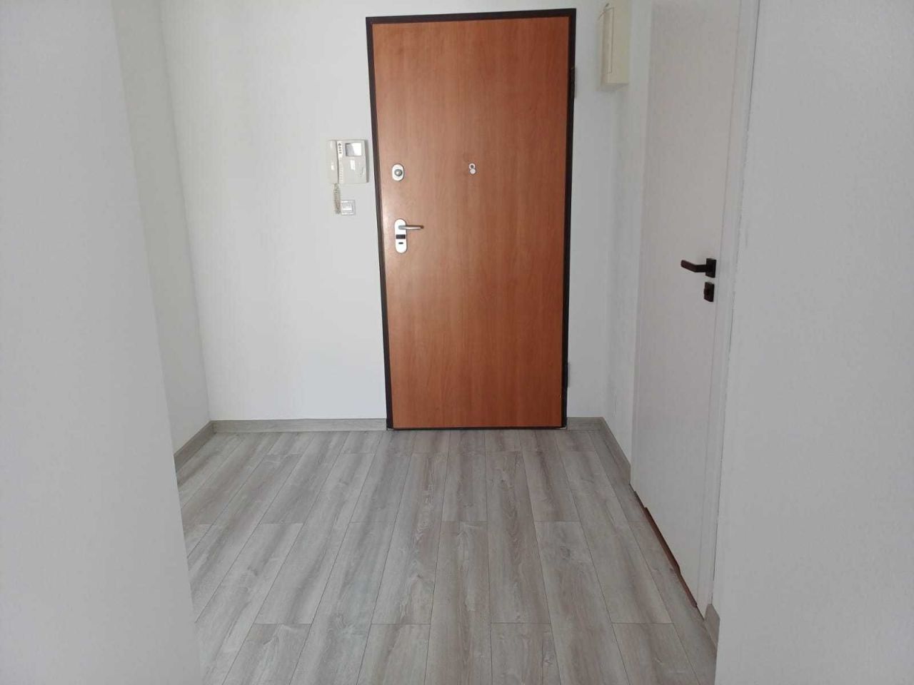 Mieszkanie 2-pokojowe Warszawa Wilanów. Zdjęcie 3