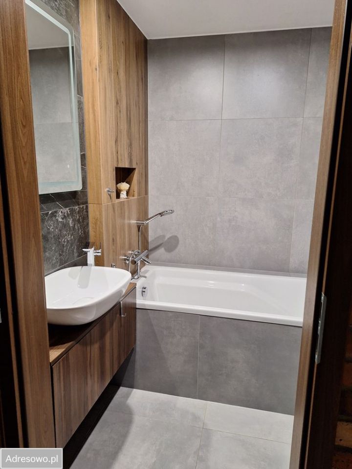 Mieszkanie 3-pokojowe Piekary Śląskie, ul. Marii Curie-Skłodowskiej. Zdjęcie 12