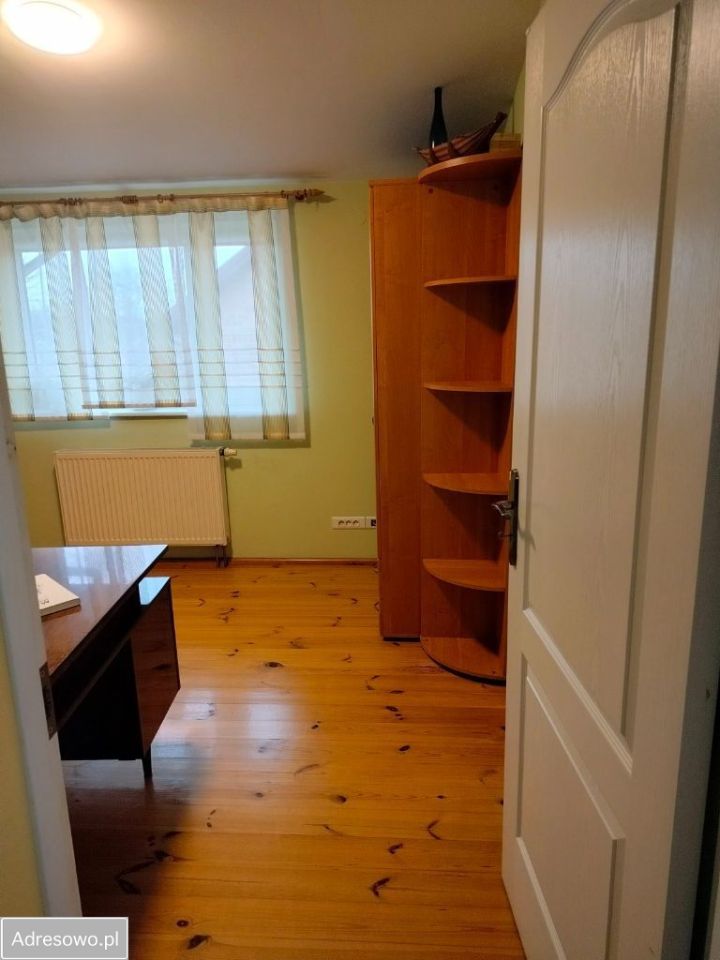 dom wolnostojący, 7 pokoi Piotrków Trybunalski, ul. Tadeusza Nowakowskiego. Zdjęcie 4