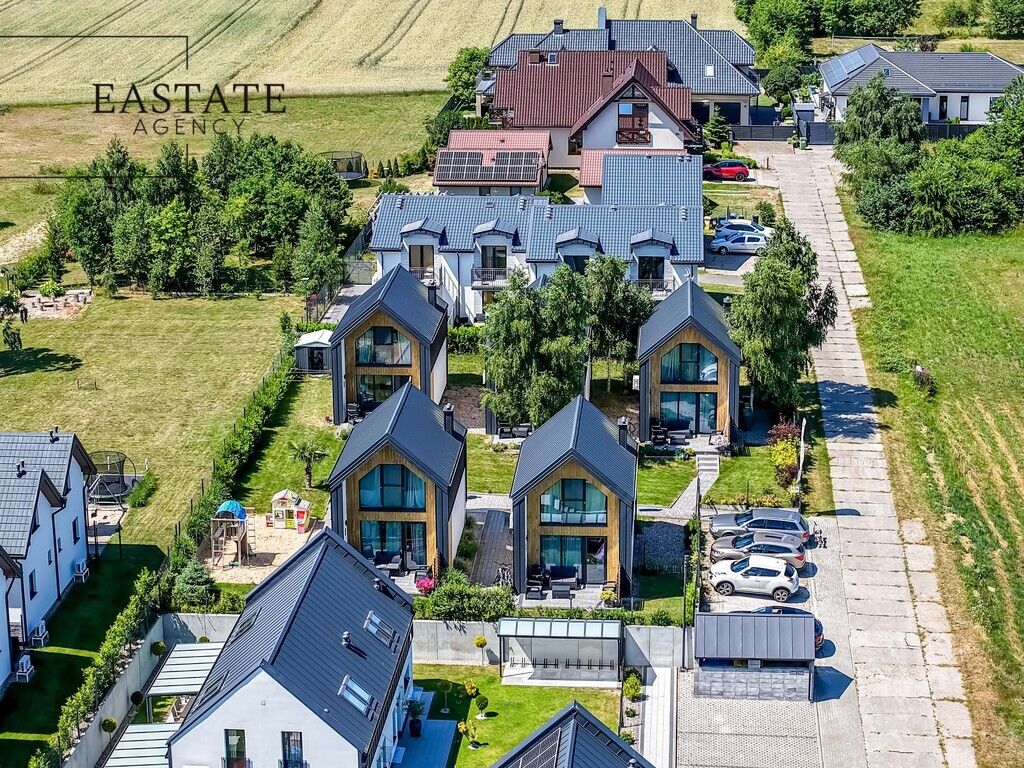 dom wolnostojący, 15 pokoi Władysławowo, ul. Bohaterów Kaszubskich. Zdjęcie 2