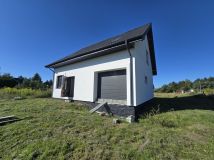 dom wolnostojący, 4 pokoje Prądocin, ul. Jarzębinowa