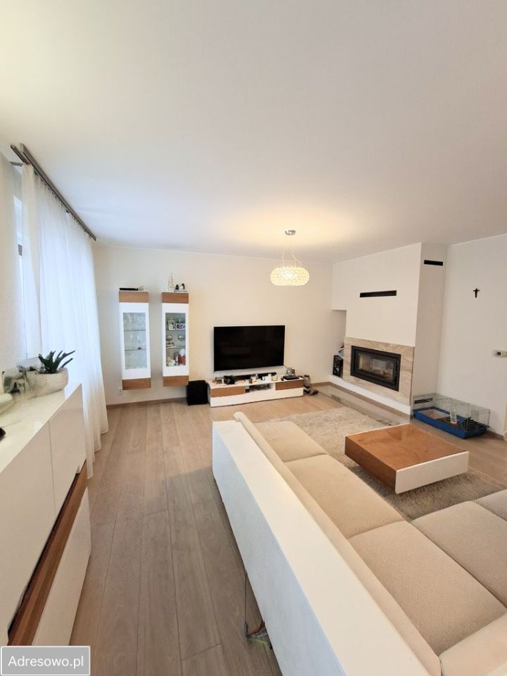 Olsztyn Jaroty, ul. Pszczółki Mai Dom szeregowy do zamieszkania - 220 m² - 5 pokoi