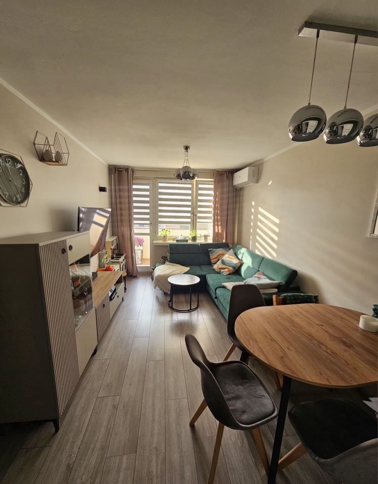 Mieszkanie 3-pokojowe Legnica Tarninów, ul. Piechoty. Zdjęcie 1