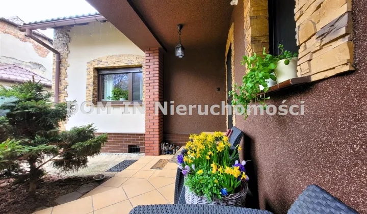 dom wolnostojący, 4 pokoje Łaziska