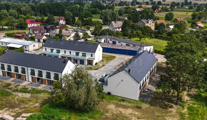 dom szeregowy, 5 pokoi Ostaszewo, ul. Długa