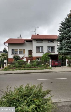 dom wolnostojący, 7 pokoi Rzeszów Zalesie. Zdjęcie 1