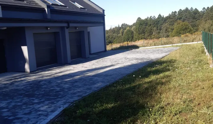 dom wolnostojący, 4 pokoje Bielsko-Biała Hałcnów, ul. Grenady