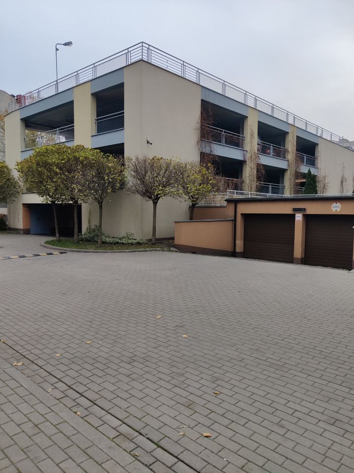 Garaż/miejsce parkingowe Ząbki Centrum, ul. Wiosenna. Zdjęcie 2