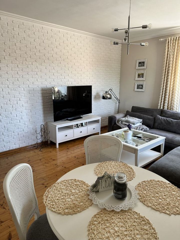 Mieszkanie 3-pokojowe Piława Górna. Zdjęcie 1