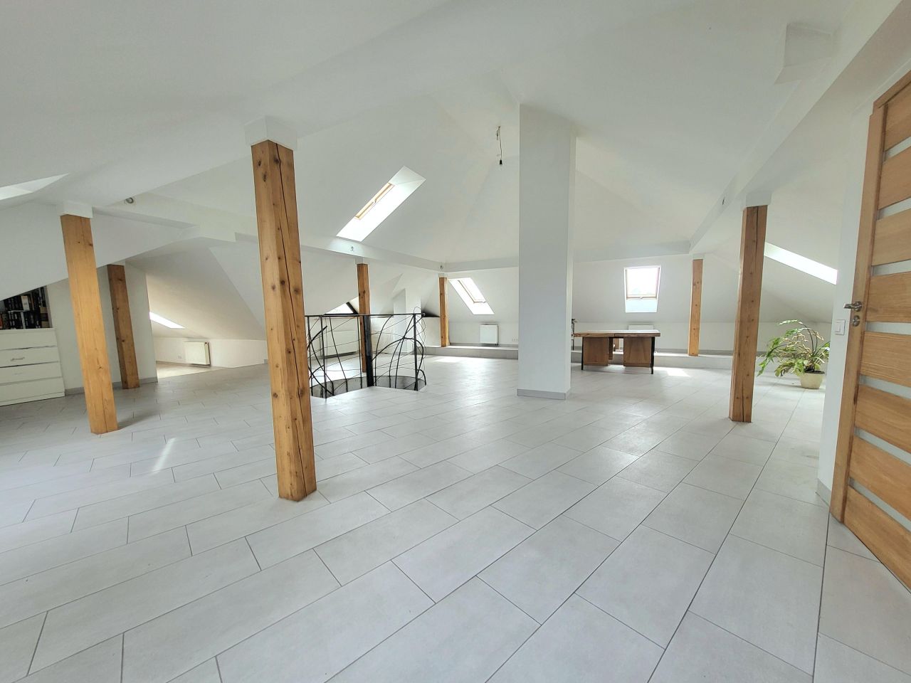 dom wolnostojący, 5 pokoi Wrocław Fabryczna, ul. gen. Witolda Urbanowicza. Zdjęcie 10