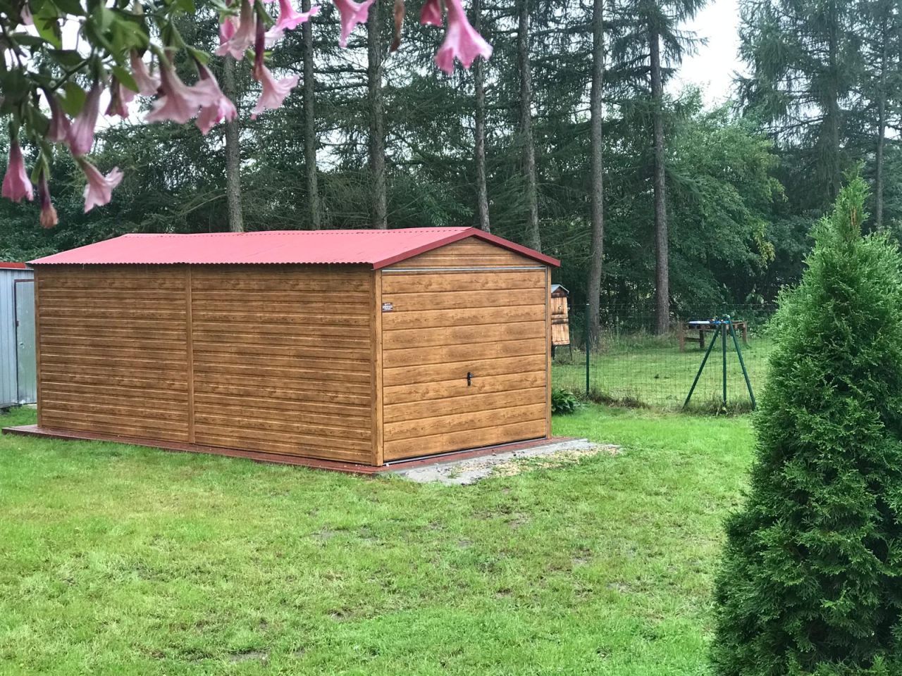 dom wolnostojący, 3 pokoje Hutki. Zdjęcie 3