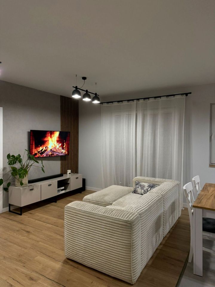 Mieszkanie 3-pokojowe Czechowice-Dziedzice, ul. Wesoła. Zdjęcie 9