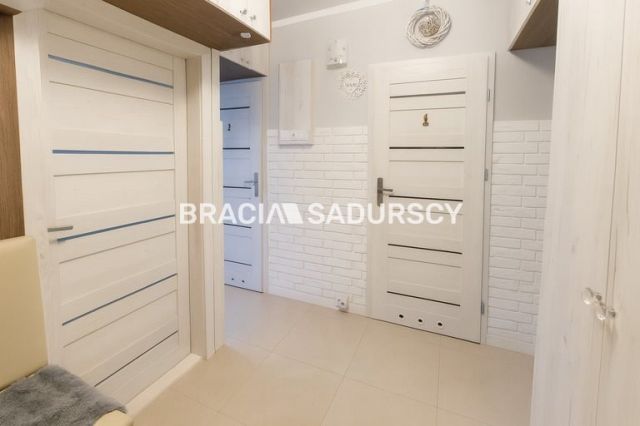 Mieszkanie 3-pokojowe Kraków, ul. Aleksandry. Zdjęcie 15