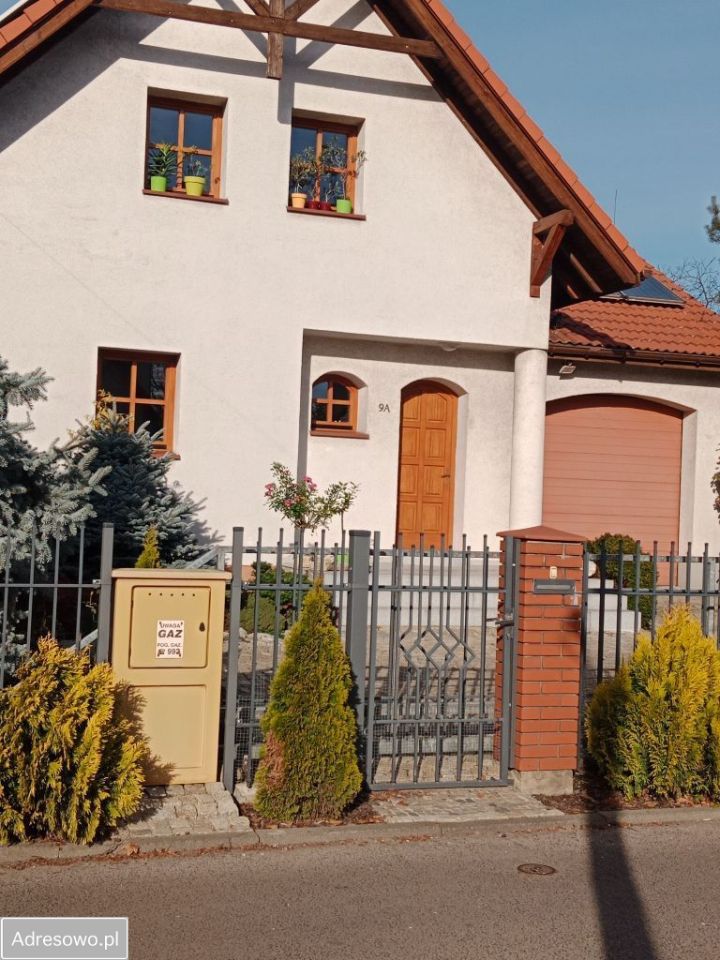 dom wolnostojący, 4 pokoje Zabrze Maciejów. Zdjęcie 1