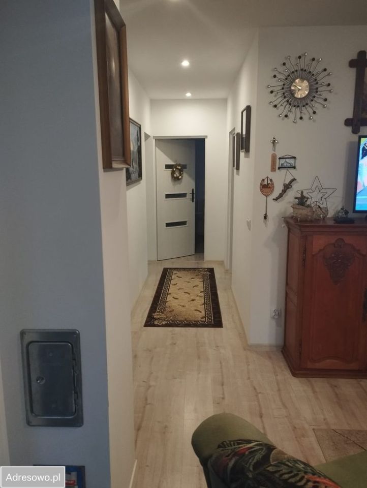 dom wolnostojący, 4 pokoje Piecki, pl. 1 Maja. Zdjęcie 5