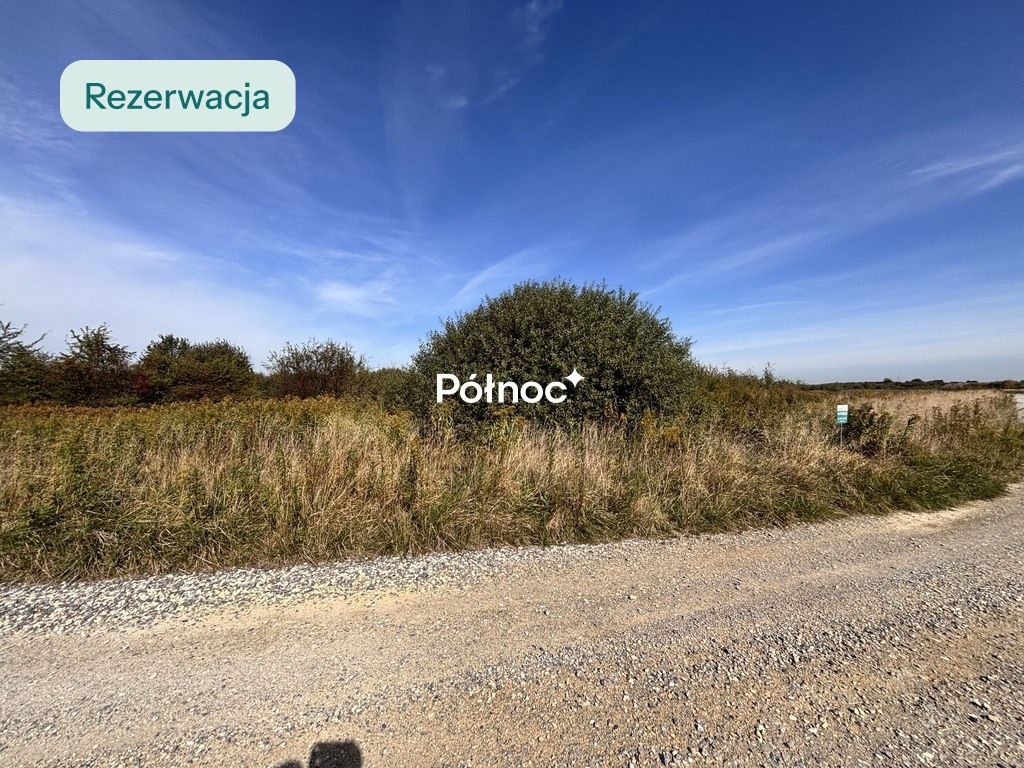 Działka na sprzedaż 
 
 Cikowice - Widok 2