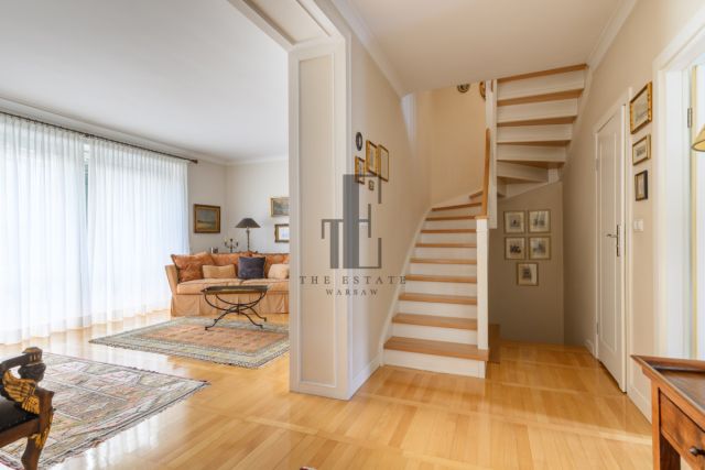 dom szeregowy, 5 pokoi Warszawa Mokotów, ul. św. Bonifacego. Zdjęcie 1