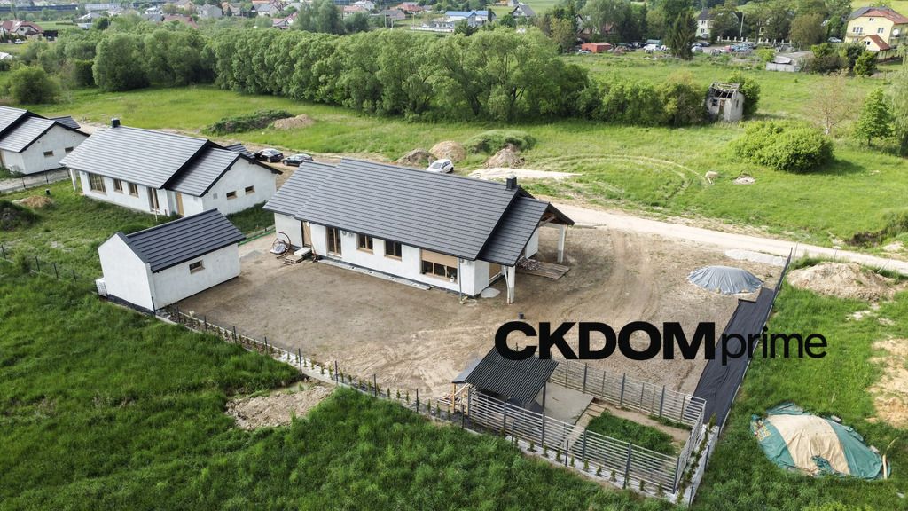 dom wolnostojący, 4 pokoje Szewce. Zdjęcie 24