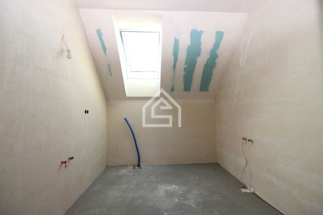 dom wolnostojący, 5 pokoi Dąbrowa. Zdjęcie 15