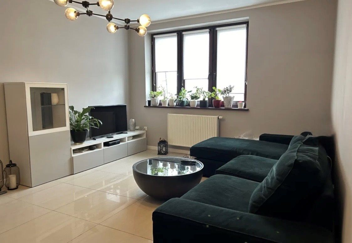 Mieszkanie 3-pokojowe Piaseczno. Zdjęcie 1