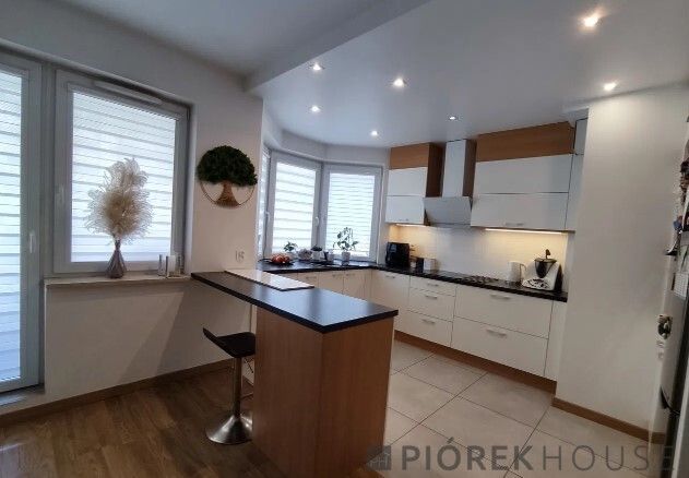 Mieszkanie 5-pokojowe Warszawa Ursus, ul. Henryka Brodatego. Zdjęcie 1