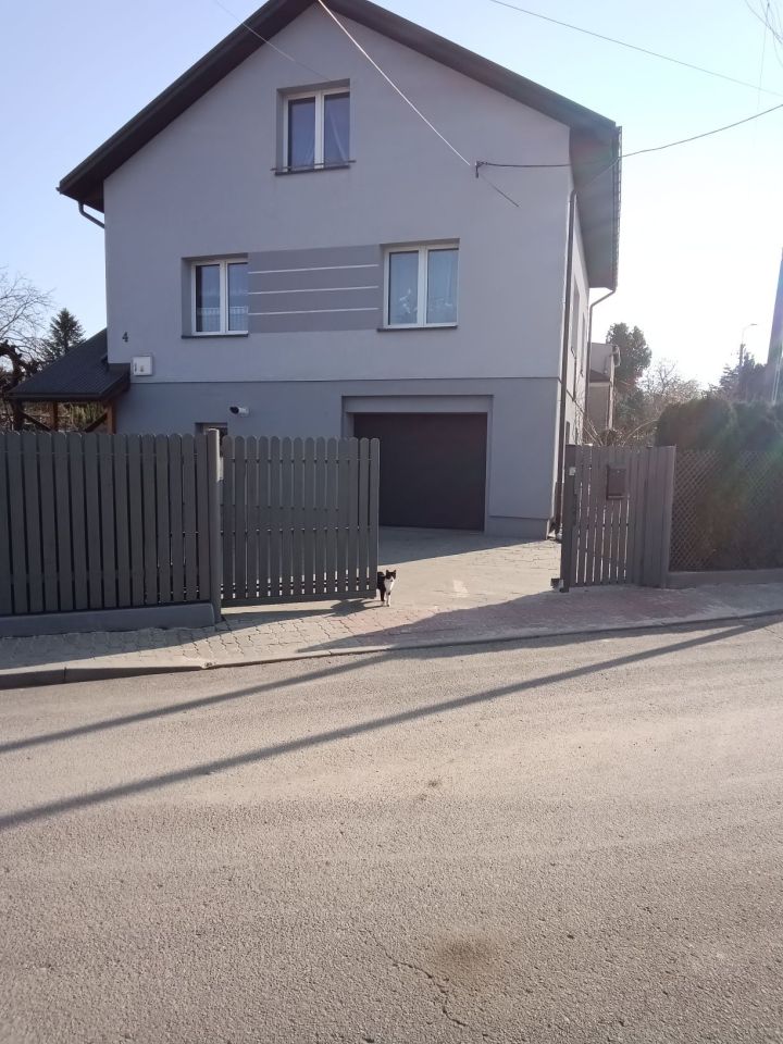 dom wolnostojący Mińsk Mazowiecki, ul. Powstańców Warszawy. Zdjęcie 1