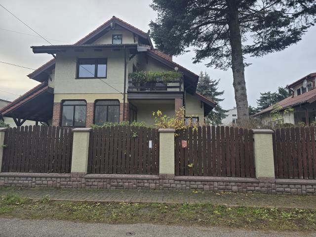 dom wolnostojący, 5 pokoi Wołomin. Zdjęcie 1