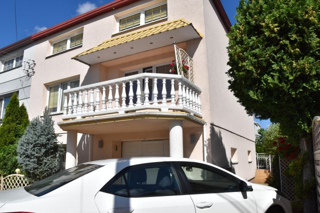 bliźniak, 4 pokoje Warszawa Okęcie, ul. Topolowa. Zdjęcie 1