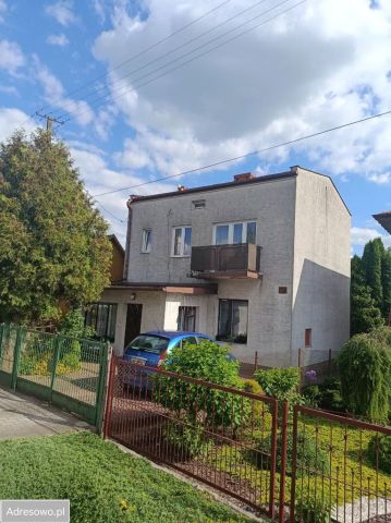 dom wolnostojący, 5 pokoi Brzóstowa. Zdjęcie 1