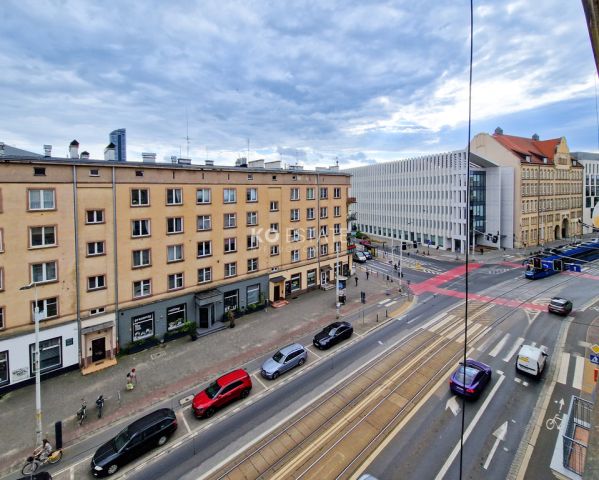Mieszkanie 3-pokojowe Wrocław Stare Miasto, pl. marsz. Józefa Piłsudskiego. Zdjęcie 2