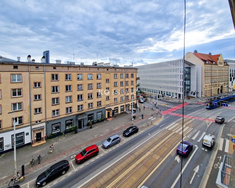 Mieszkanie 3-pokojowe Wrocław Stare Miasto, pl. marsz. Józefa Piłsudskiego. Zdjęcie 2