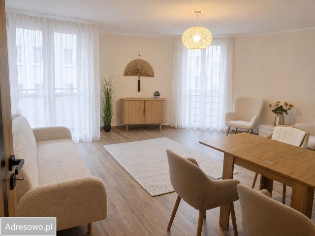 Mieszkanie 3-pokojowe Poznań Grunwald, ul. Kosynierska. Zdjęcie 1