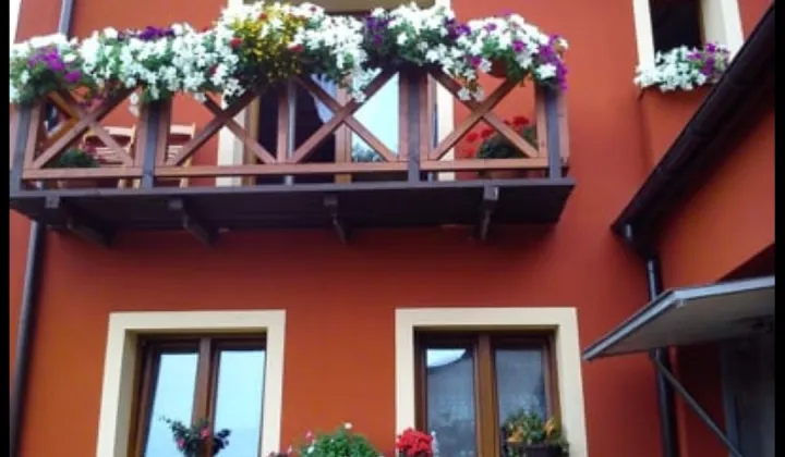 bliźniak, 5 pokoi Sławków, Rynek 29,29A