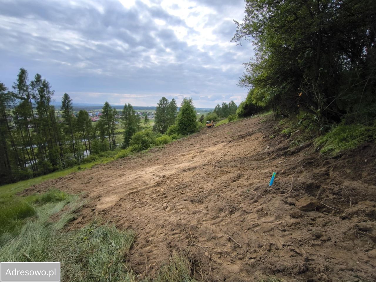 Działka inwestycyjna Szlembark, ul. Tadeusza Kulisiewicza. Zdjęcie 4