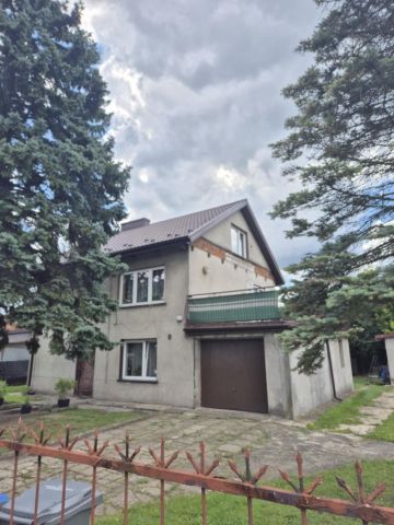 dom wolnostojący, 6 pokoi Radomsko, ul. Moniuszki. Zdjęcie 1