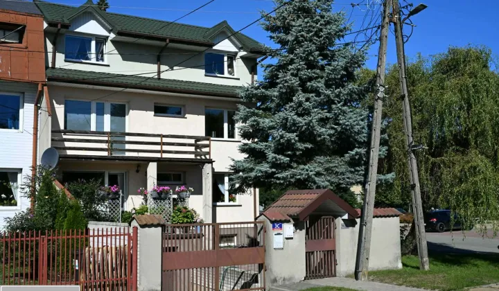 dom szeregowy, 8 pokoi Andrespol