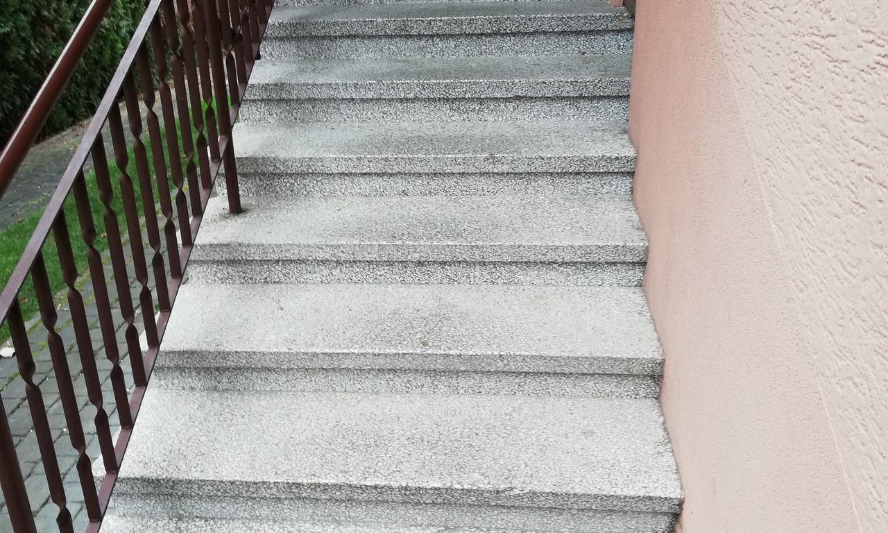 budynek wielorodzinny Tarnów Strusina, ul. Braci Żmudów. Zdjęcie 6