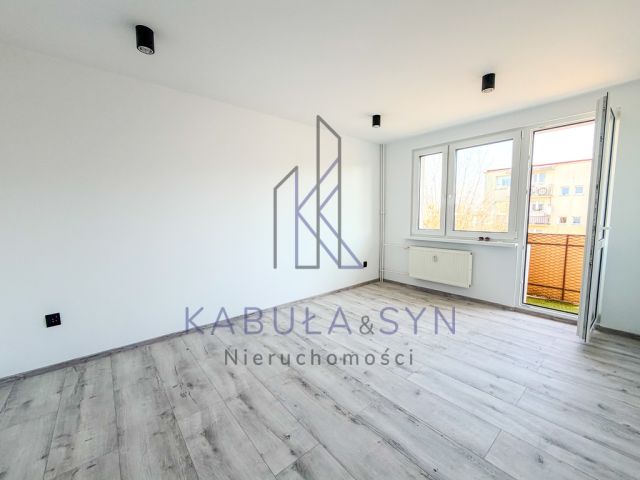 Mieszkanie 3-pokojowe Bydgoszcz Błonie, ul. Konstantego Ildefonsa Gałczyńskiego. Zdjęcie 2