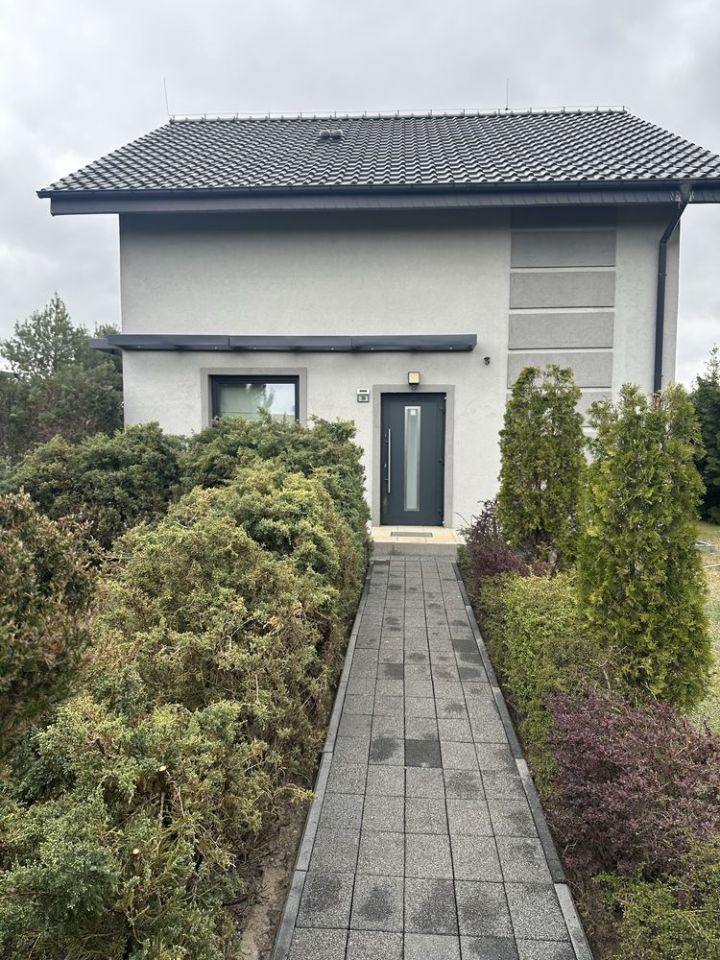 dom wolnostojący Chwałowice, ul. Cypriana Kamila Norwida. Zdjęcie 7